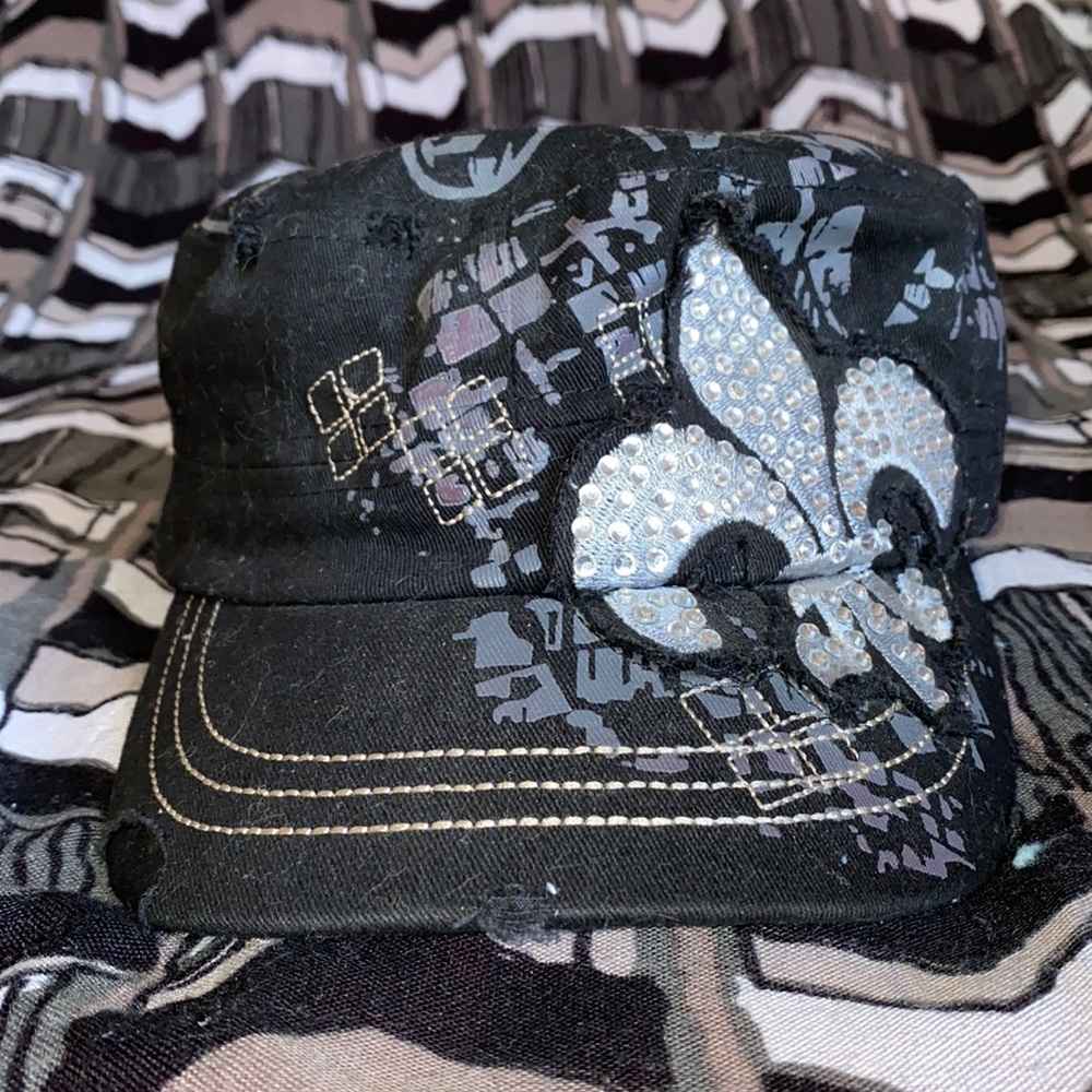 Women’s Black & Silver Fleur De Lis Hat with Jewels